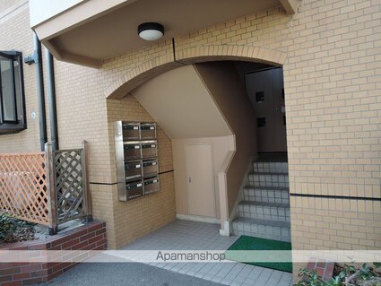 大阪府岸和田市下池田町１丁目[3DK/64.22m2]のエントランス3