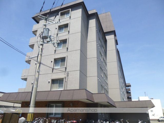 長井マンションの外観写真