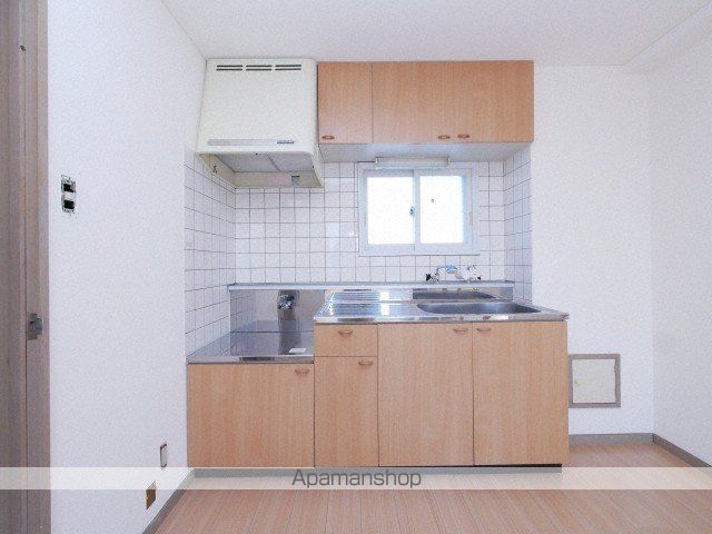 クリスタルハイツ栄町の内装写真