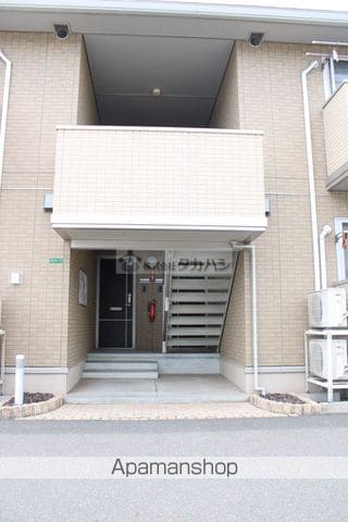 フェリーチェAの玄関写真