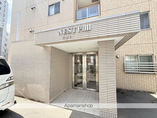 NEST円山の玄関写真