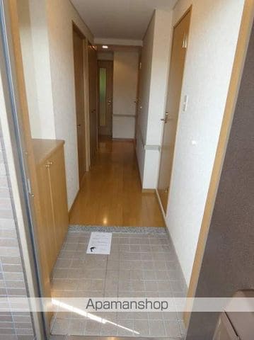 ヒルサイド露越の内装写真