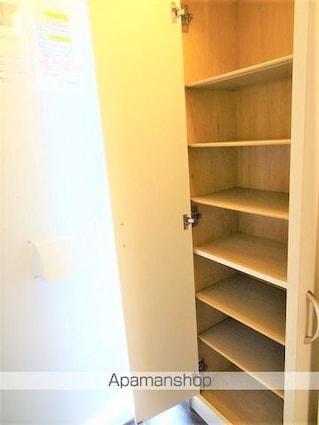 レオパレス瓦町[1K/19.87m2]の玄関