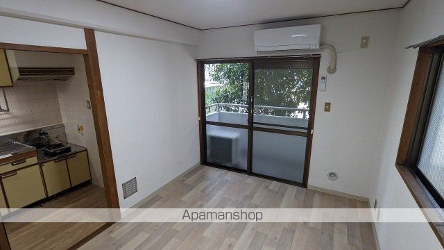 片岡ビルの内装写真