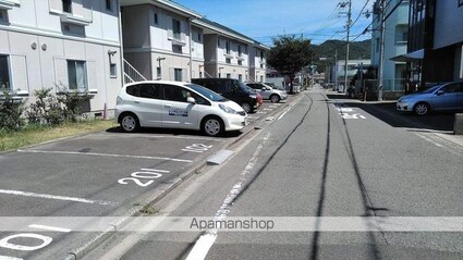 和歌山県和歌山市園部[2DK/43m2]の駐車場3
