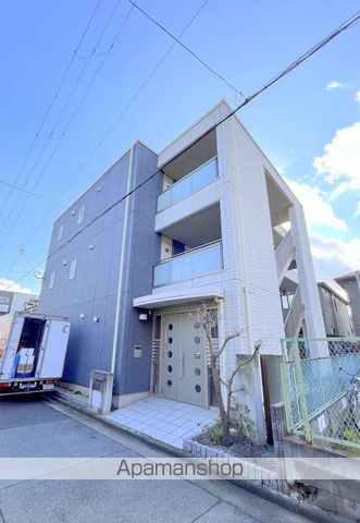 MAISON BLEU FONCEの外観写真