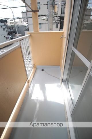 プティビジューの内装写真