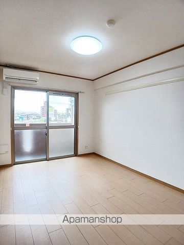 レルベ保田窪の内装写真