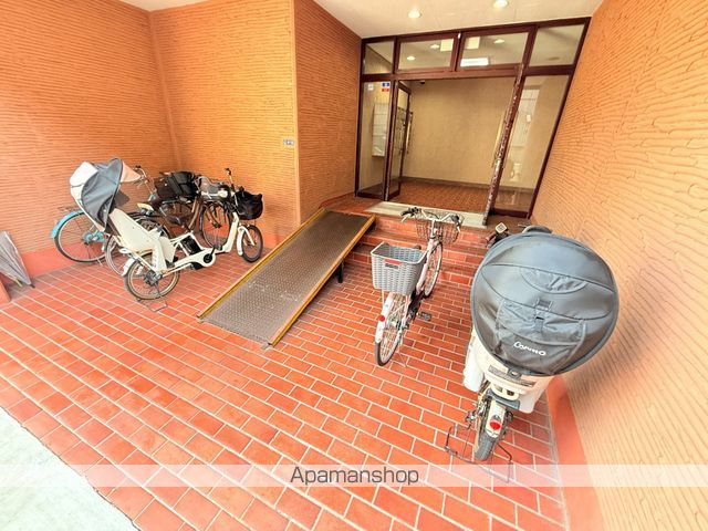 リアライズ住道南の玄関写真