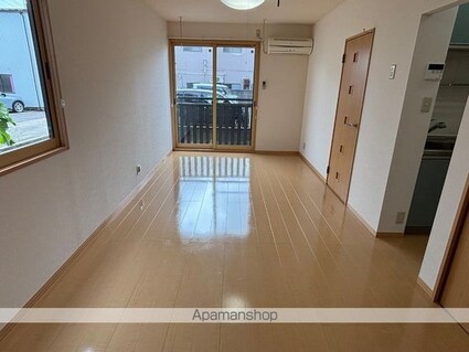 セレッサ花堂　Ａ[1R/32.63m2]のリビング・居間