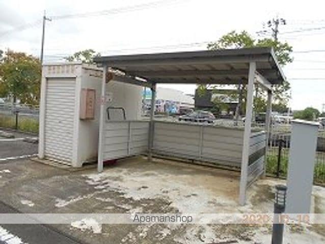 レオネクストアークセルシオの内装写真
