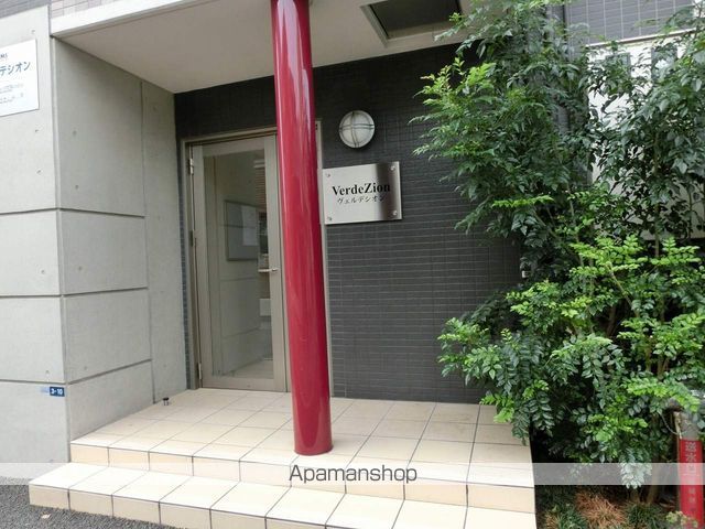 ヴェルデシオンの玄関写真