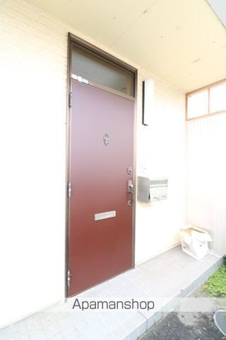 田中・丸山ビルの玄関写真