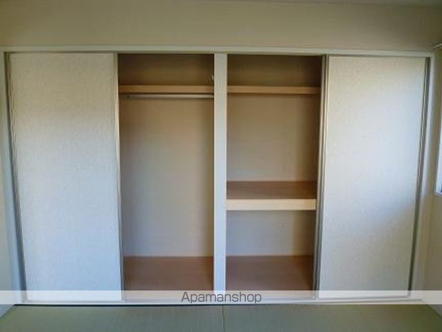 ハイム穴師の里A棟の内装写真