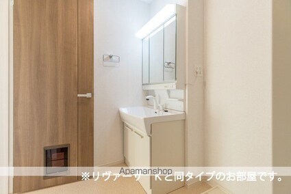 千葉県成田市三里塚光ケ丘[1LDK/50.16m2]の洗面所