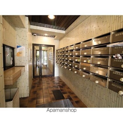 ライオンズマンション三軒茶屋第六[1K/19.62m2]の外観2