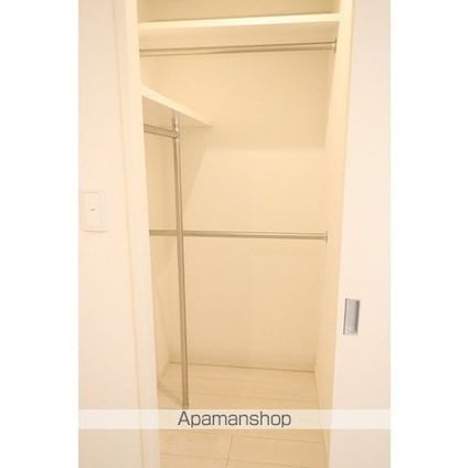 コンフォリア台東根岸[1DK/25.56m2]の収納