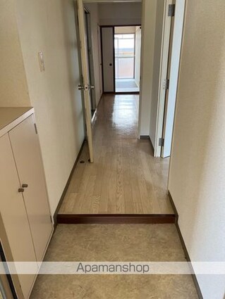 パソナⅤ・Ⅵ[3DK/56.16m2]の玄関