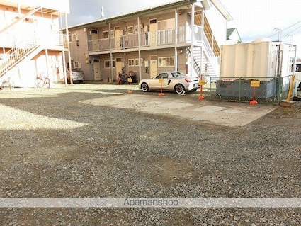 Ｍ＆Ｔ[1K/27.71m2]の駐車場3