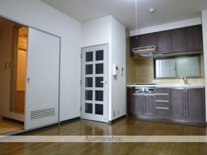 アゼリア明大前[2DK/43.2m2]のリビング・居間