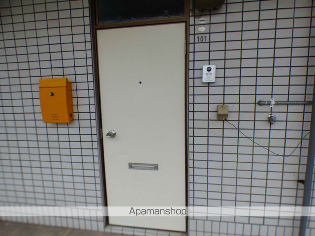 ロゼッタ別宮の玄関写真