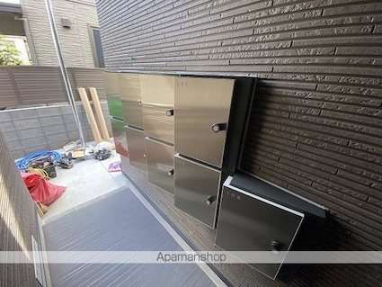 ハーモニーテラス若宮Ⅵ[1R/12.65m2]のエントランス