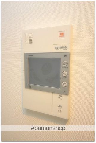 ESLEADOSAKA上本町GREASEの内装写真