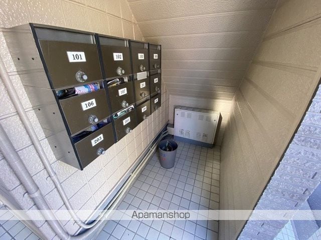 ピアシティ北綾瀬Aの玄関写真
