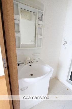 ファミール宮内[1K/30m2]の洗面所