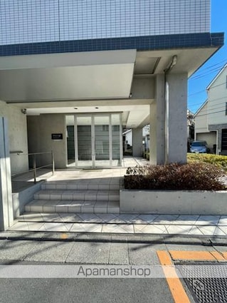 東京都中野区南台５丁目[1K/21.35m2]の共用部4