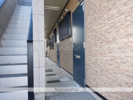 メゾン岩佐[1R/24.2m2]のロビー1