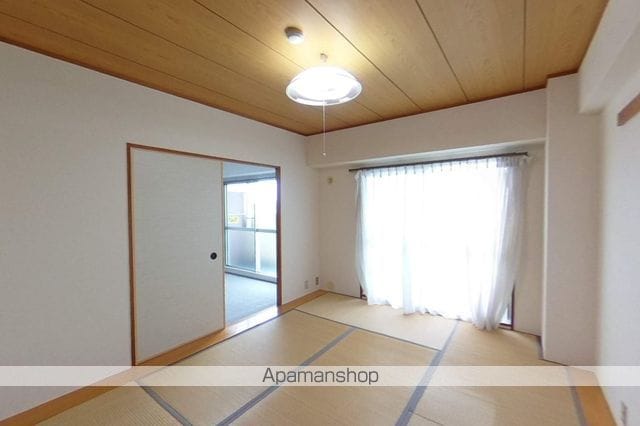 コープ野村川端町A棟の内装写真