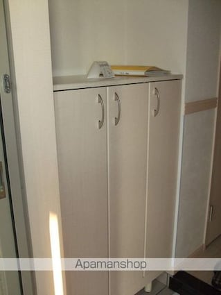 愛媛県四国中央市下柏町[2LDK/48m2]の玄関