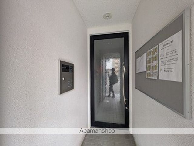 グレースコートの玄関写真