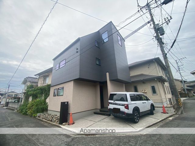 三吉町南1丁目貸家の外観写真