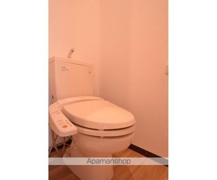 ダイヤモンドレジデンス西大島[1R/20.24m2]のトイレ