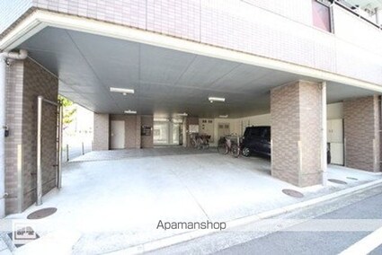 グランシャトレ伊賀上[1K/30.38m2]の外観4