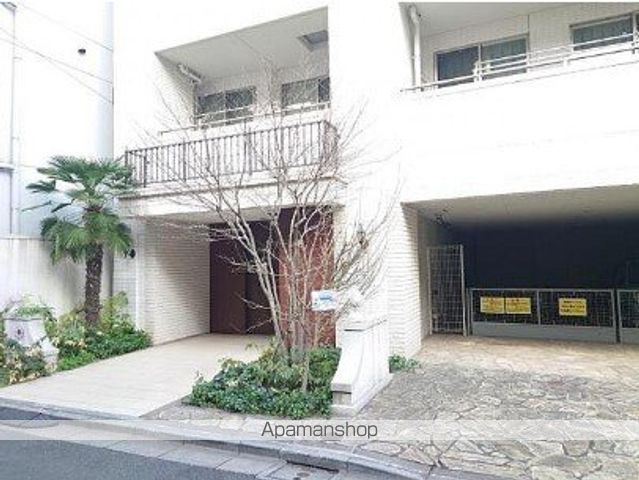 ソルフィエスタ御徒町ベレッツァの玄関写真