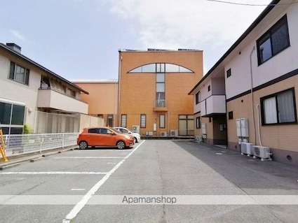 セジュールあい[2LDK/61.82m2]の駐車場1