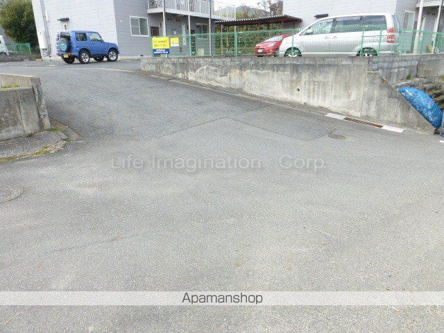 ウィンビューC棟の玄関写真