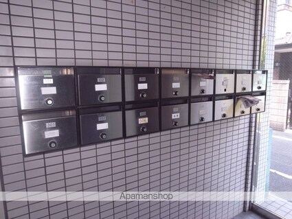 リブレス明神町　旧かぴーハイツＫＡＮＢＥ[事務所/48.66m2]の共用部1