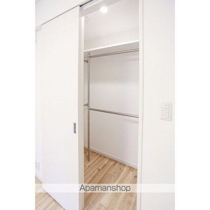 コンフォリア・リヴ西葛西[1LDK/38.06m2]の収納