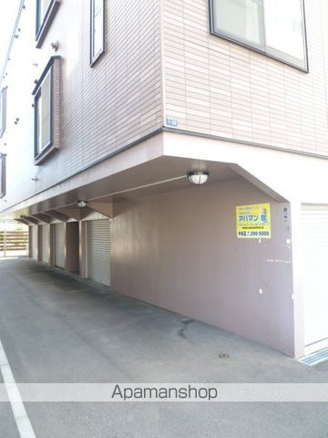 ウイングコート学園前の外観写真