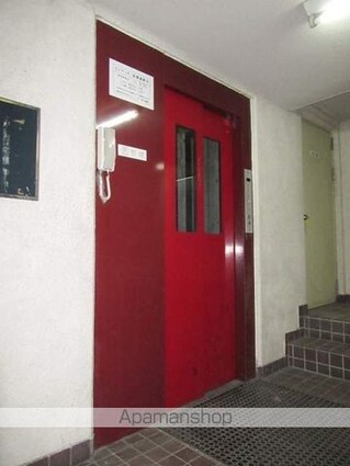 長野県長野市大字長野東町[1R/35.38m2]のエントランス