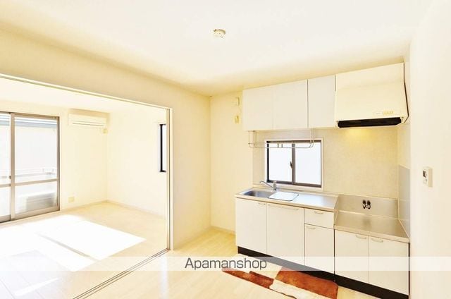 シャーメゾン八万 5番館の内装写真