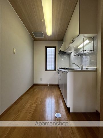 グランデュール高柳 A棟の内装写真