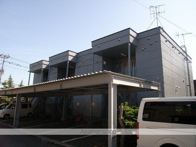 シャトル1DKの外観写真