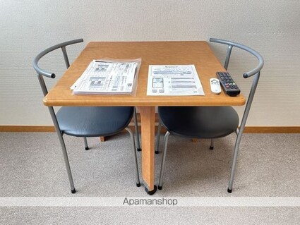 レオパレスドミール湯川[1K/23.18m2]の内装4