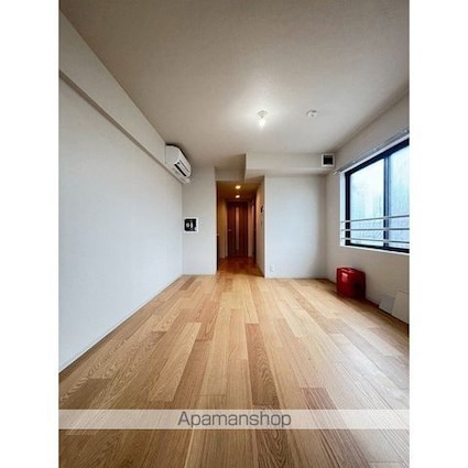 ウェルスクエア西新宿五丁目[1LDK/30.72m2]のリビング・居間