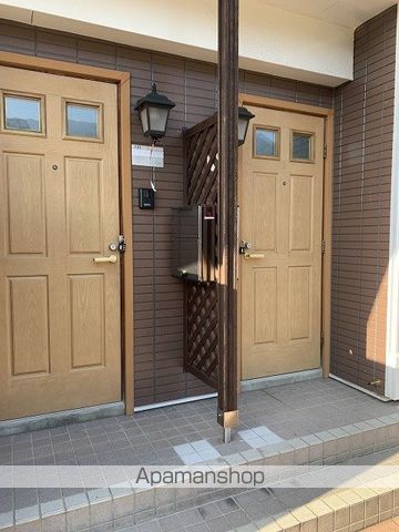 アブニール SADAOKAの玄関写真